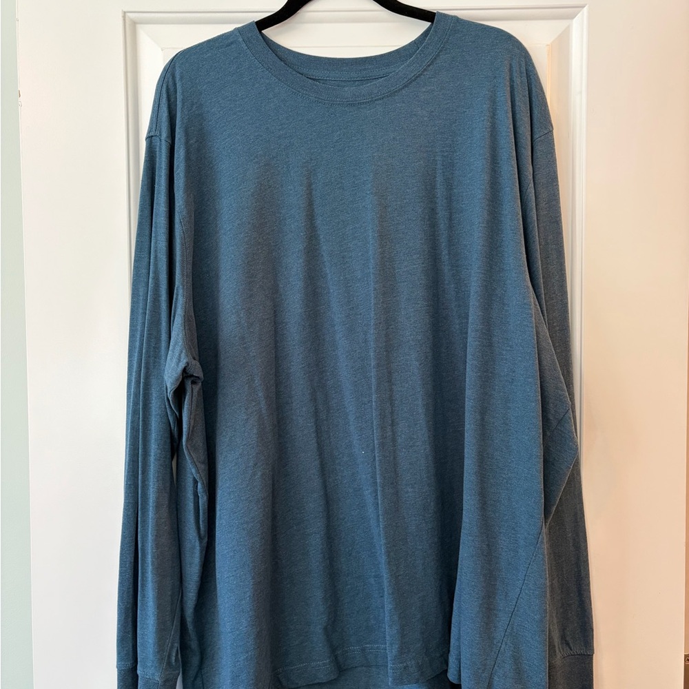 Eddie Bauer Men's blue Long Sleeve Tee